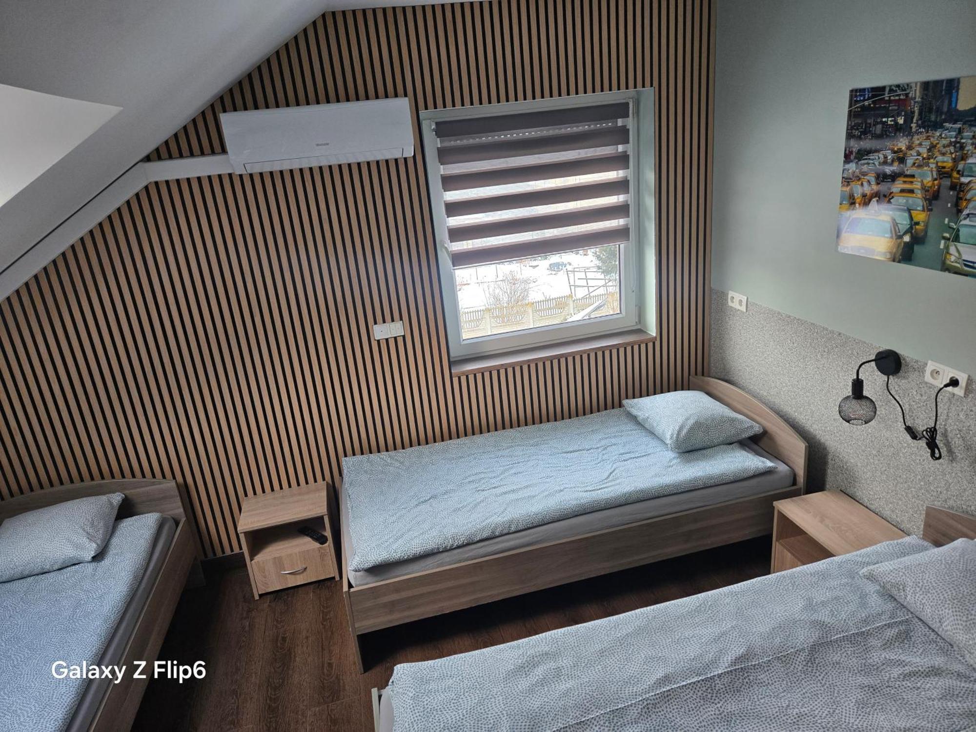 Hostel Kandulski - Poznan — Photos 1